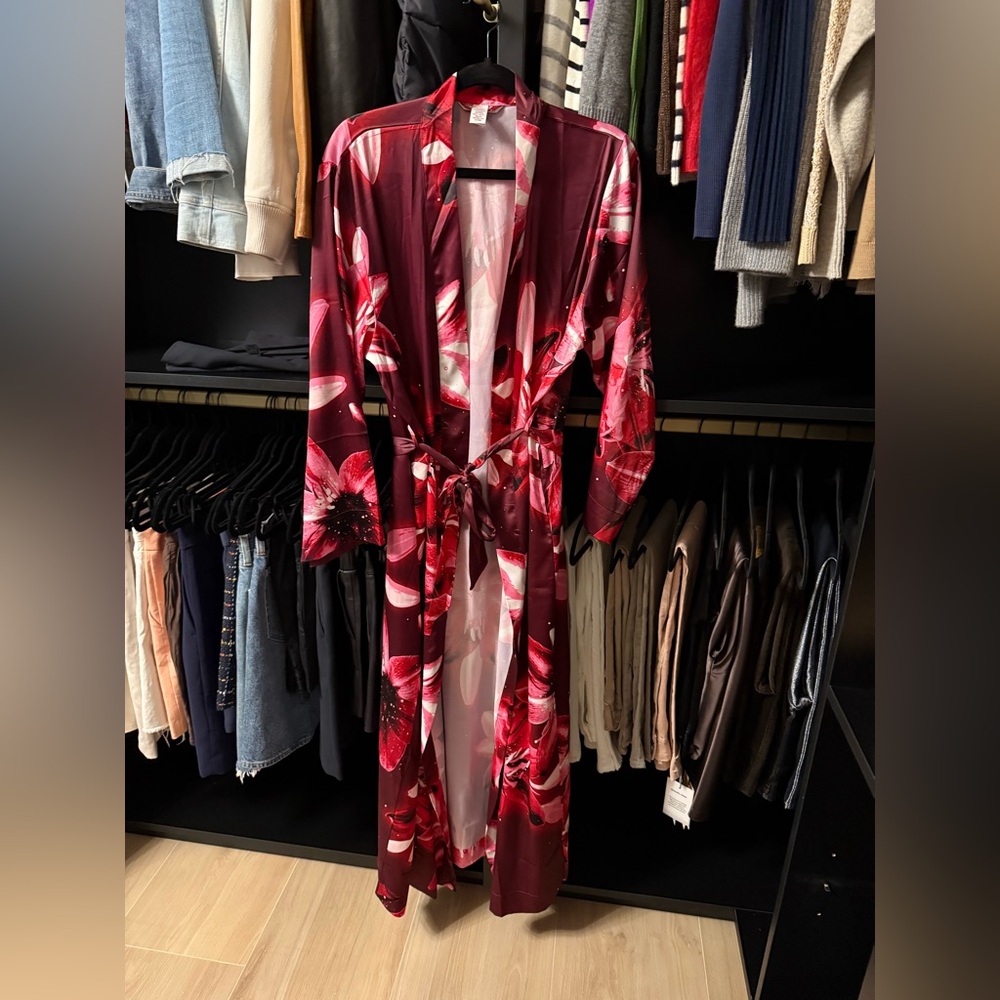 Victoria’s Secret Floral Satin Kimono Robe - Red